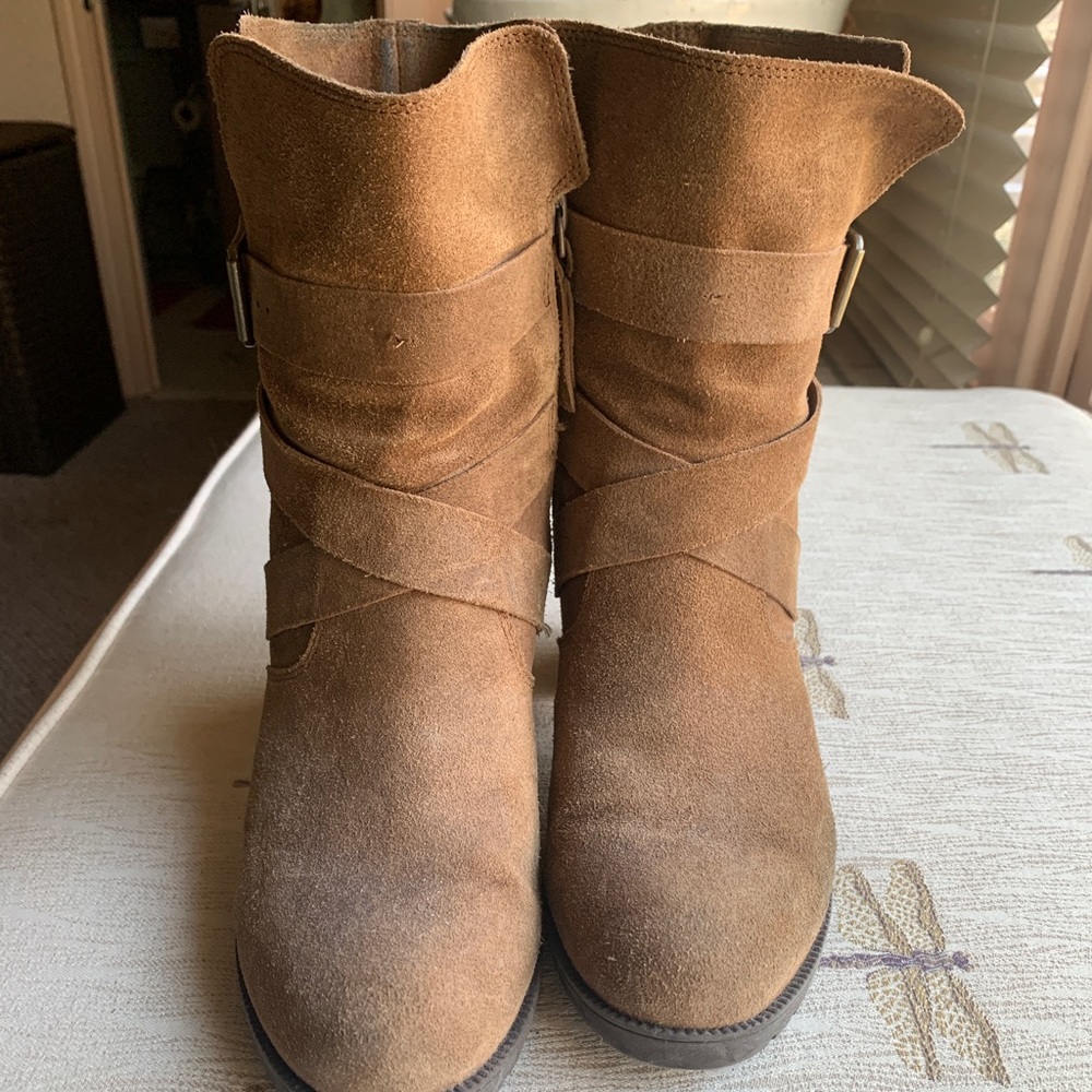 Brown Low Boots